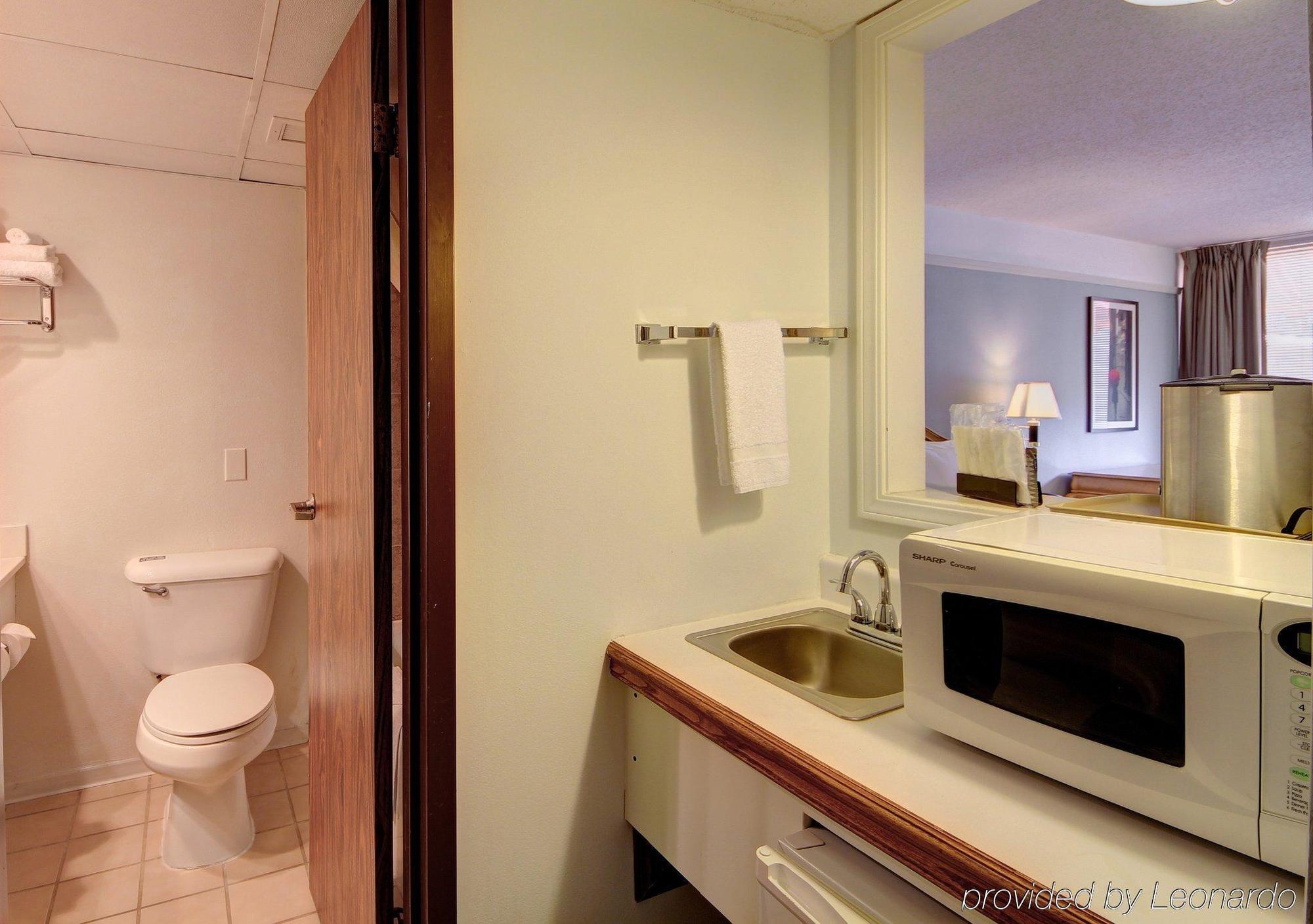 Western Inn And Suites Enid エクステリア 写真