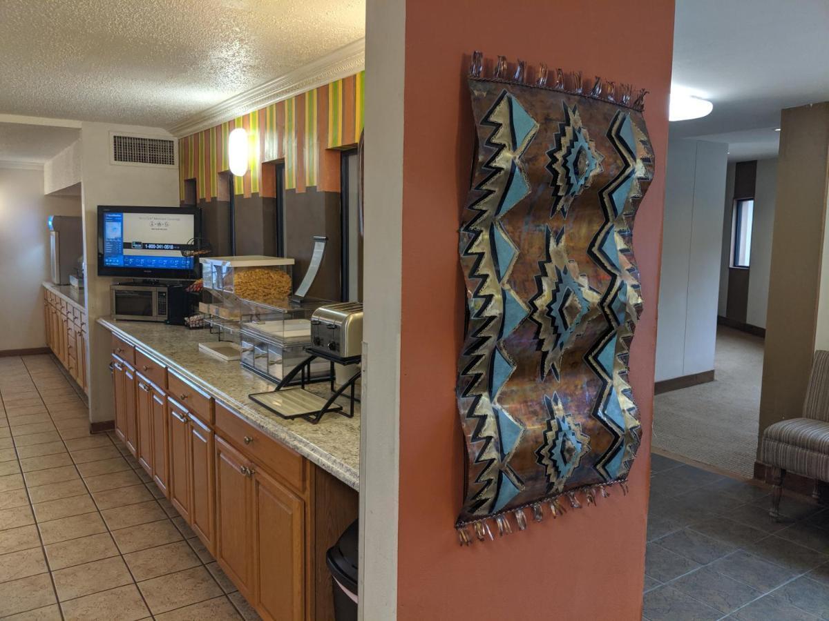 Western Inn And Suites Enid エクステリア 写真